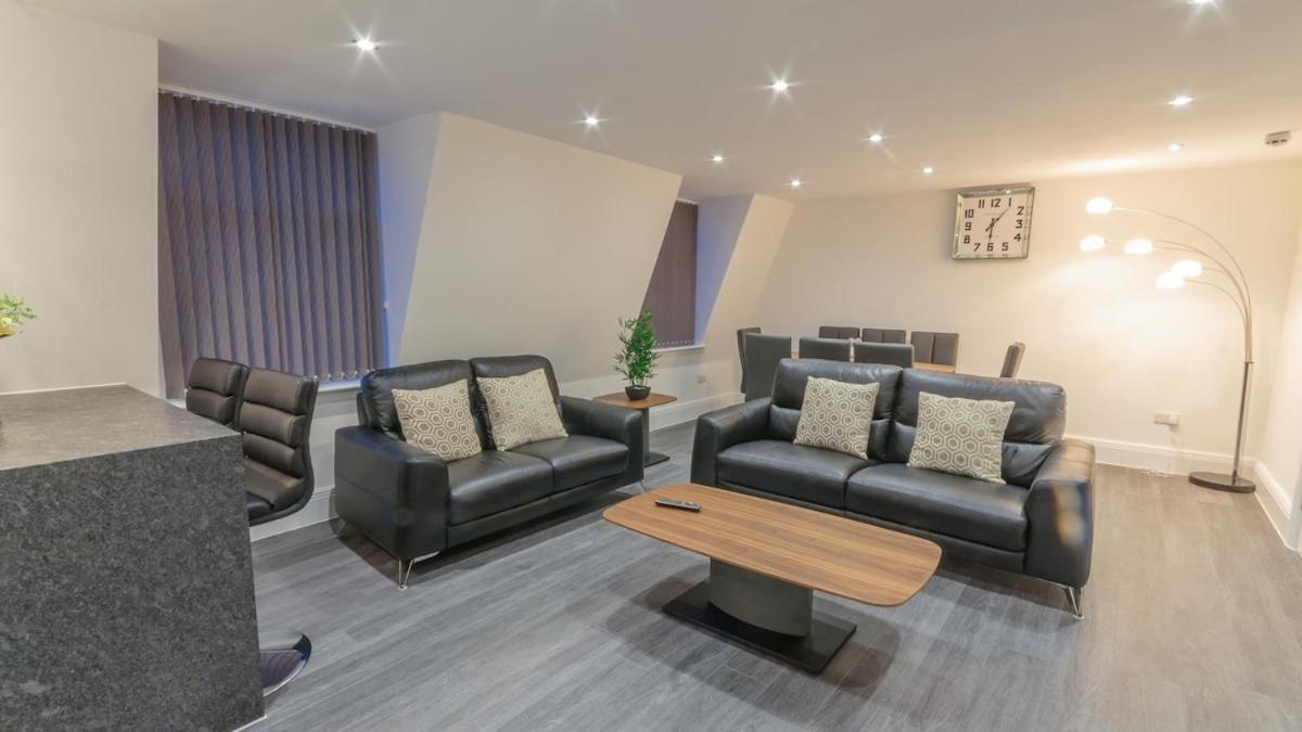 3 Bed - The Regency By Pureserviced * Plymouth